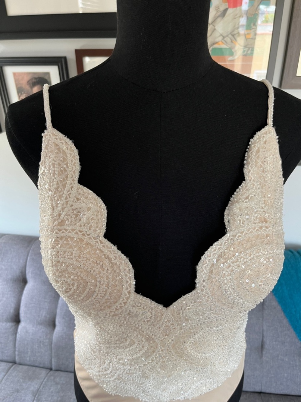 NWT Catherine Deane Wesley Embellished Scallop Bodysuit, Size 10